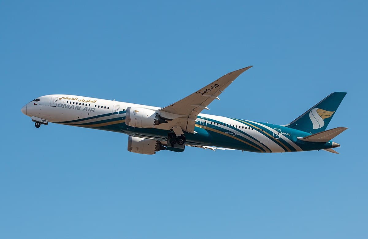 Oman Air Ўзбекистонга мунтазам авиақатновларни амалга ошириш учун рухсатнома олди