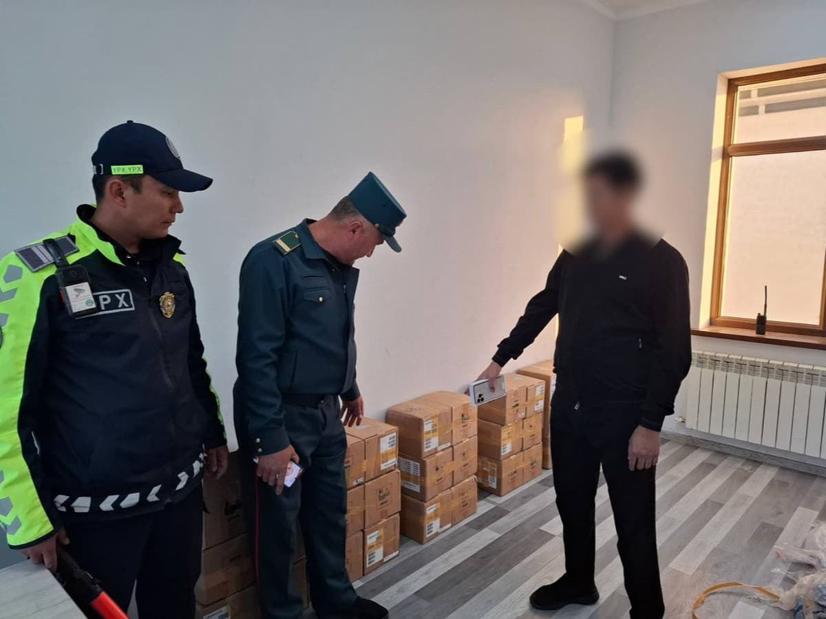 Traffic police in Namangan seize 360 iPhone 16 Pro Max devices transported illegally