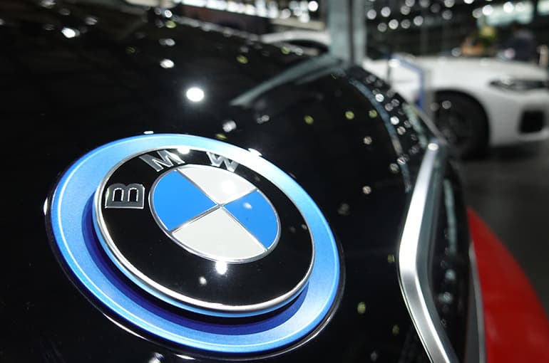 Alibaba ва BMW биргаликда Хитойдаги автомобиллар учун сунъий интеллект ишлаб чиқади