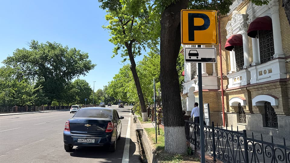 People’s Democratic Party urges to review paid parking tariffs in Tashkent