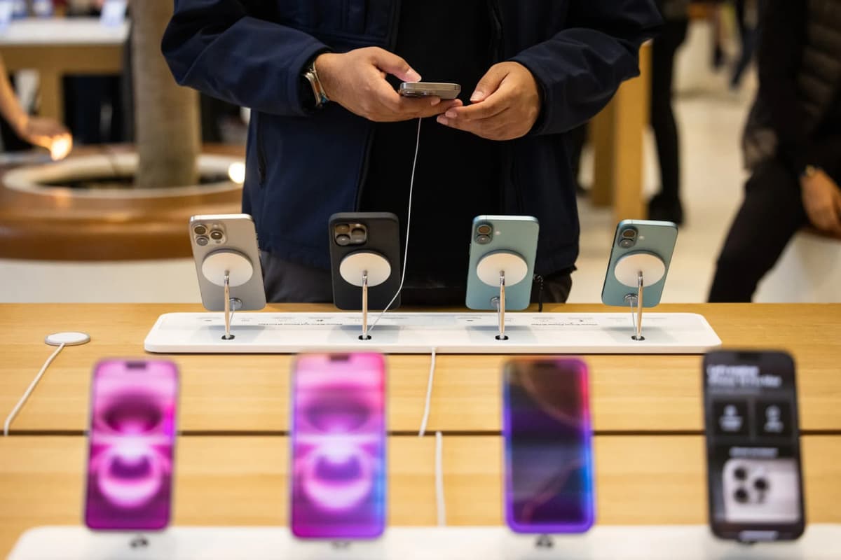Apple kompaniyasi iPhone 17 smartfonlari ishlab chiqarishni to‘liq Hindistonga ko‘chirdi
