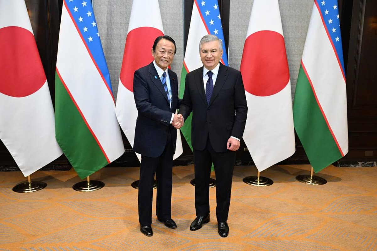 Shavkat Mirziyoyev Yaponiya parlamentdagi do‘stlik ligasi rahbari Taro Aso bilan uchrashdi