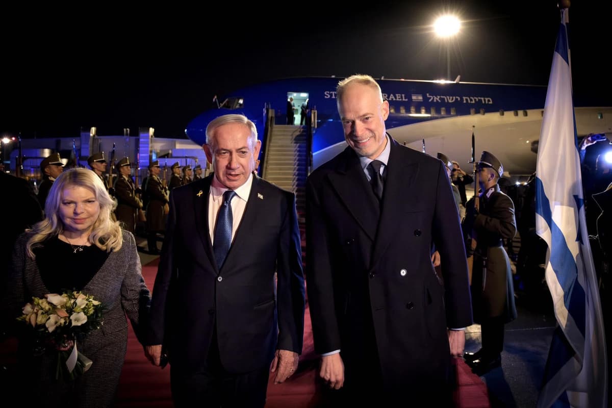 Netanyahu Haaga sudi orderiga qaramay Vengriyaga keldi