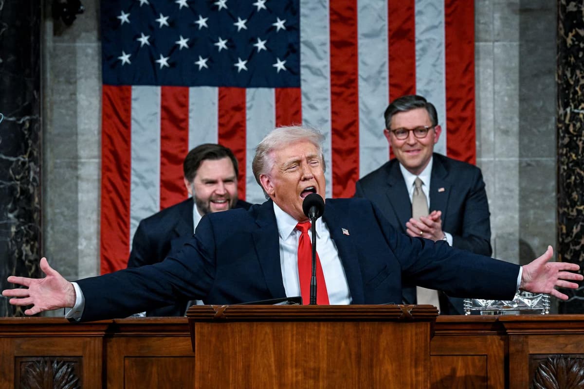 ​​​​​​​Иқтисодий аҳвол, демократларга ҳақорат ва Эрон – Трампнинг миллатга мурожаати қандай ўтди?