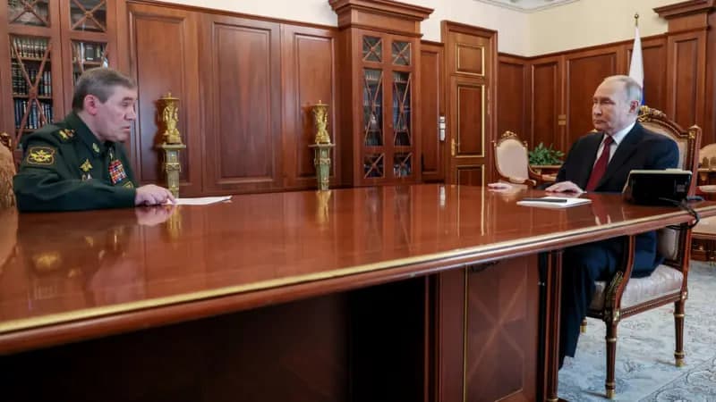 «Бу бир томошабин учун театр». Путиннинг «Пасха сулҳи» ҳақида нима дейишмоқда?