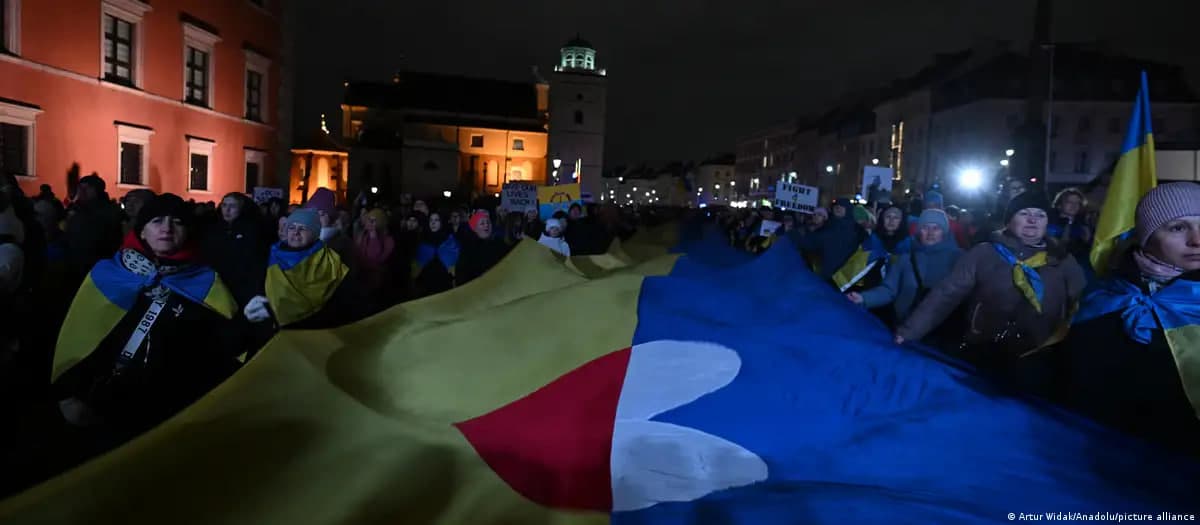 Polsha Ukrainadan qochqinlar uchun imtiyozlar va nafaqalarni qisqartirdi