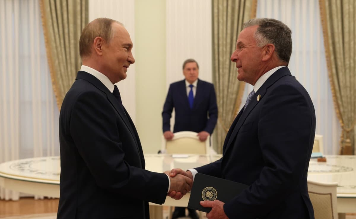 Putin Uitkoff bilan uchrashgandan so‘ng 6 davlat rahbariga qo‘ng‘iroq qildi
