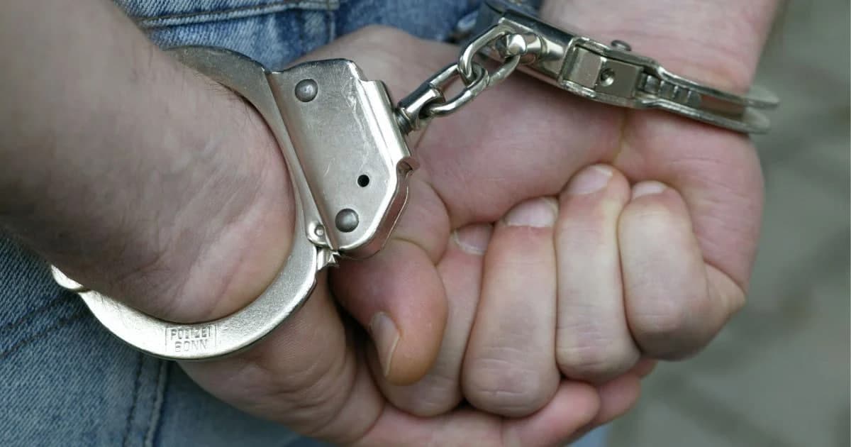 В Бухаре сотрудник суда задержан в ходе оперативного мероприятия