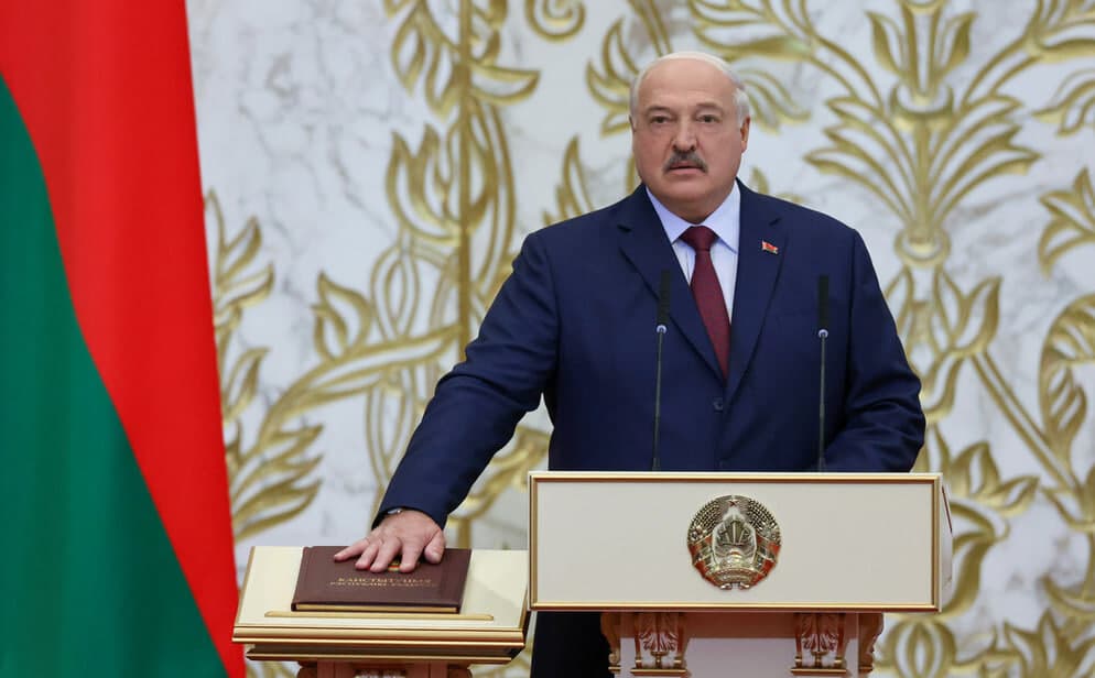 Лукашенко в седьмой раз вступил в должность президента Беларуси