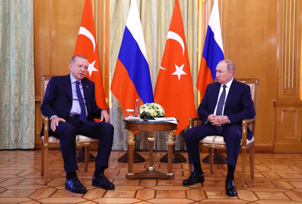 WSJ: Rossiya AES qurishni moliyalashtirish niqobi ostida Turkiyada «dollar zaxirasini» yaratmoqchi bo‘lgan