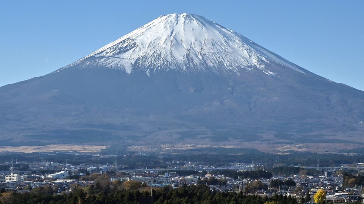 Fuji tog‘iga chiqishga uringan xitoylik talaba to‘rt kun ichida ikki marta qutqarildi