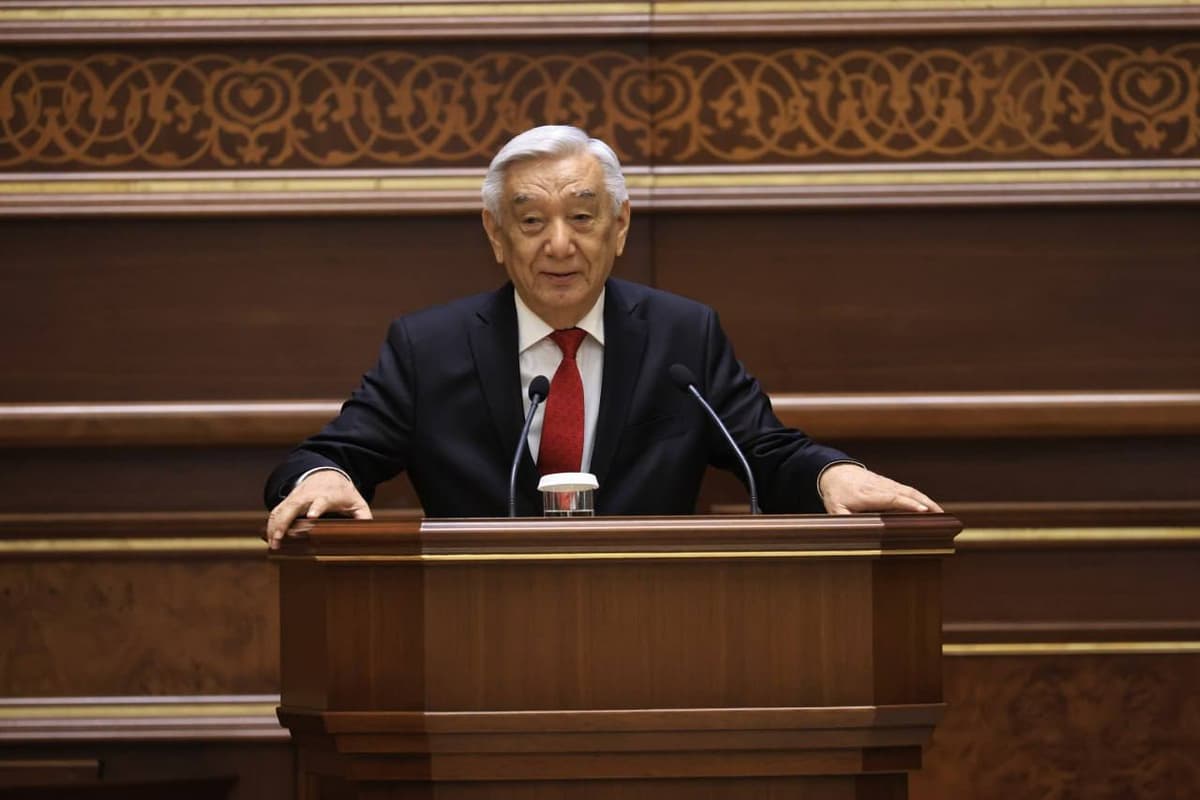Mirzo-Ulug‘bek Abdusalomov Konstitutsiyaviy sud sudyasi etib qayta saylandi