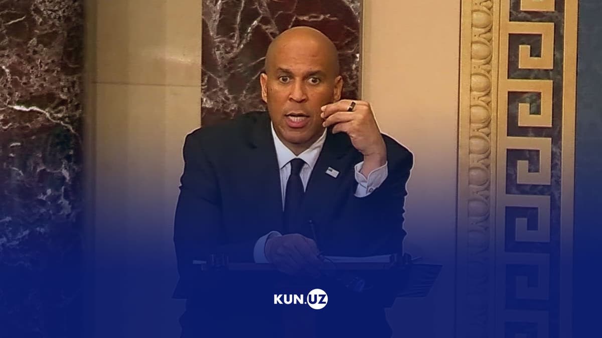 Minbardagi 25 soat: senator Buker nega bunday qildi?