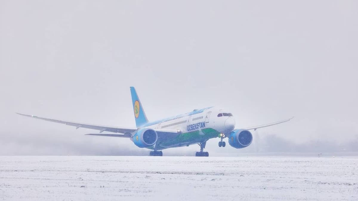 Uzbekistan Airways warns of possible schedule changes due to snowfall 