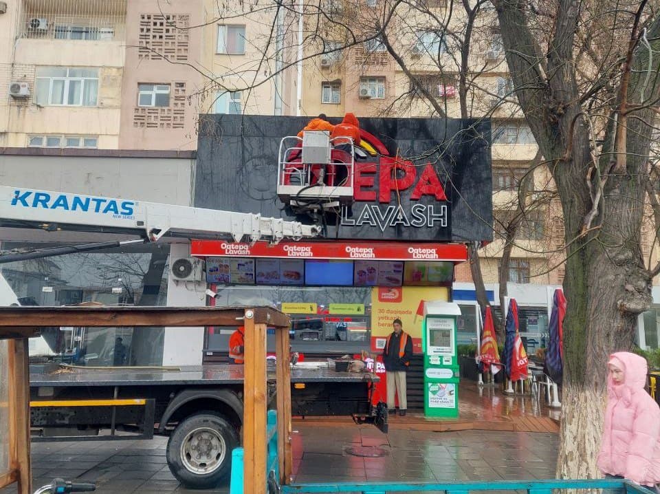 Tashkent business owners decry forced signage removals under new design code
