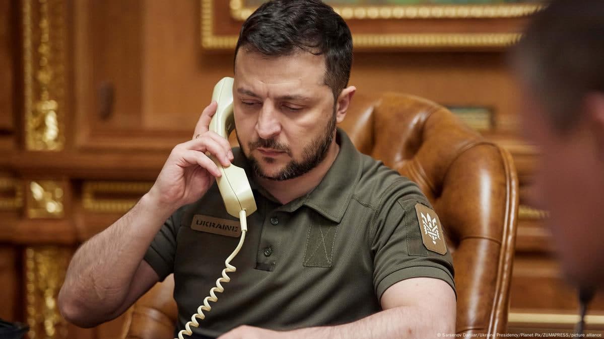 FT: Зеленский Трампдан кейин Макрон ва Рютте билан гаплашган