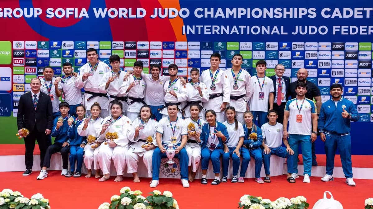 Uzbekistan’s junior judokas reach historic World Championships final, take silver