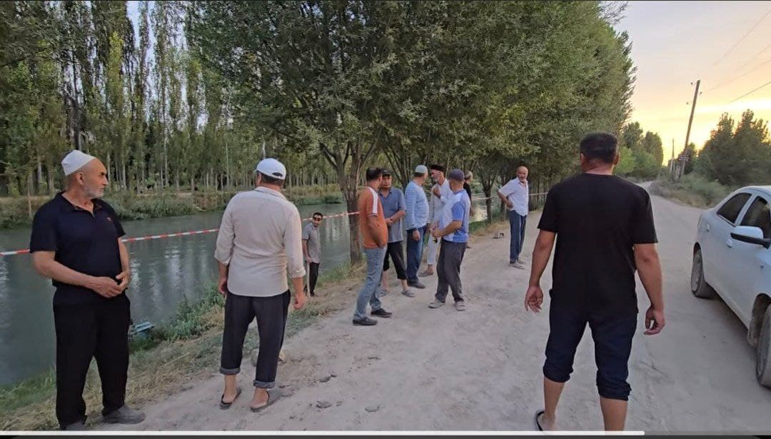 В Булакбаши вновь угроза наводнения: жители обеспокоены подъёмом воды в Южно-Ферганском канале