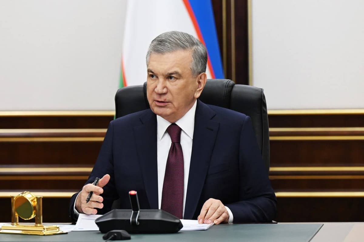 Мирзиёев поручил продолжить работы по модернизации армии