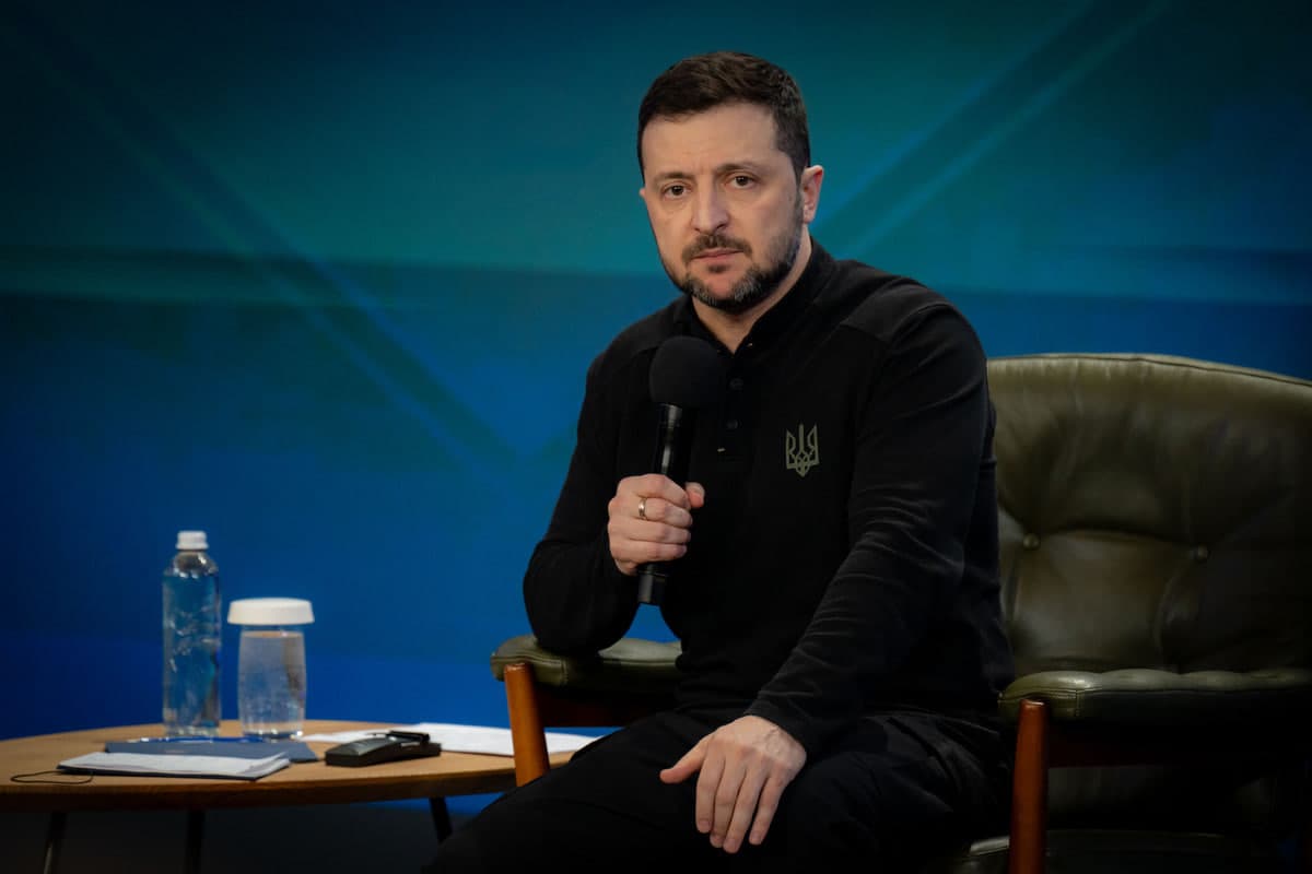 Зеленский: Биз тинчликни хоҳлаймиз, лекин хавфсизлик кафолати керак