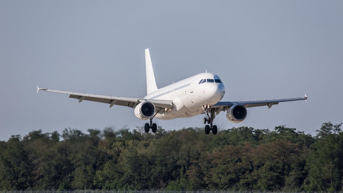 В Узбекистане опровергли информацию о начале работы новой авиакомпании GAB Airlines
