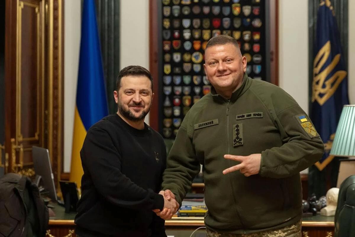 Залужный заявил о конфликте с Зеленским после начала войны