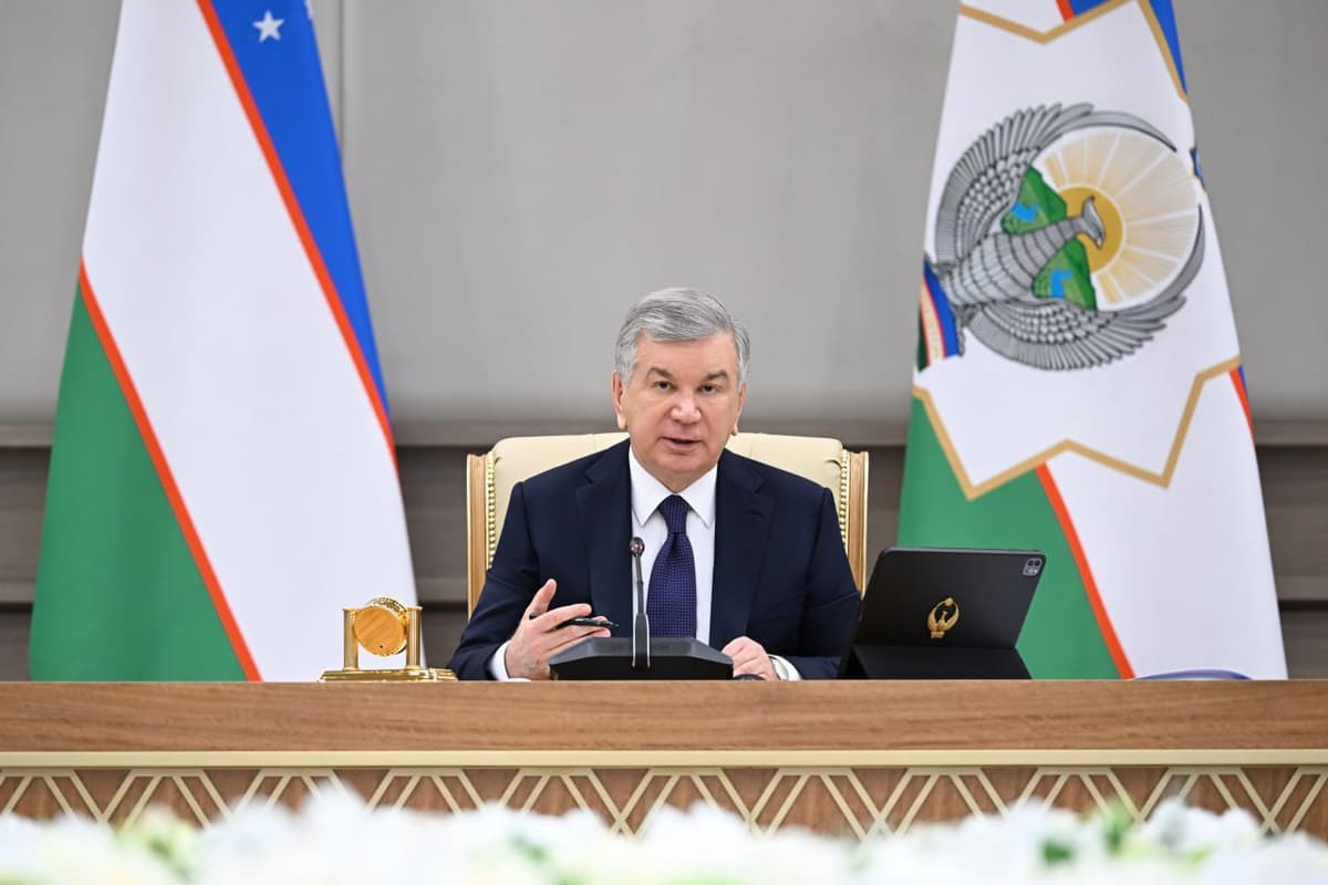 President Mirziyoyev calls for tougher penalties for counterfeit medicine trade