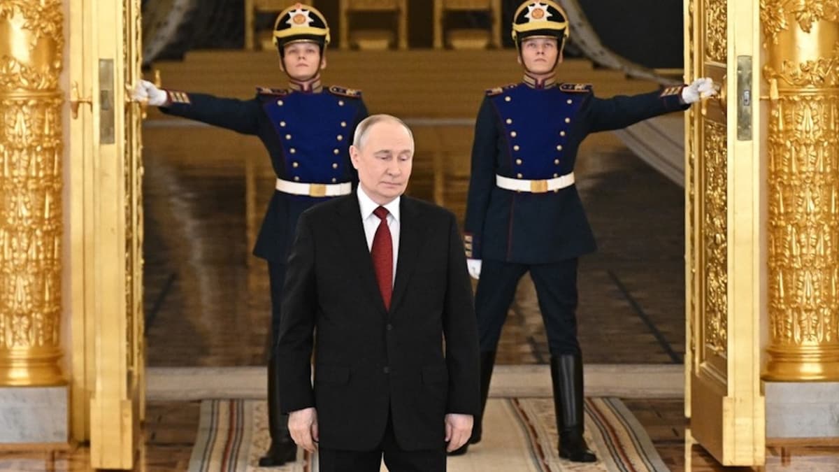 Путин Мадурони ағдарган Трампни танқид қилишга журъат этолмади