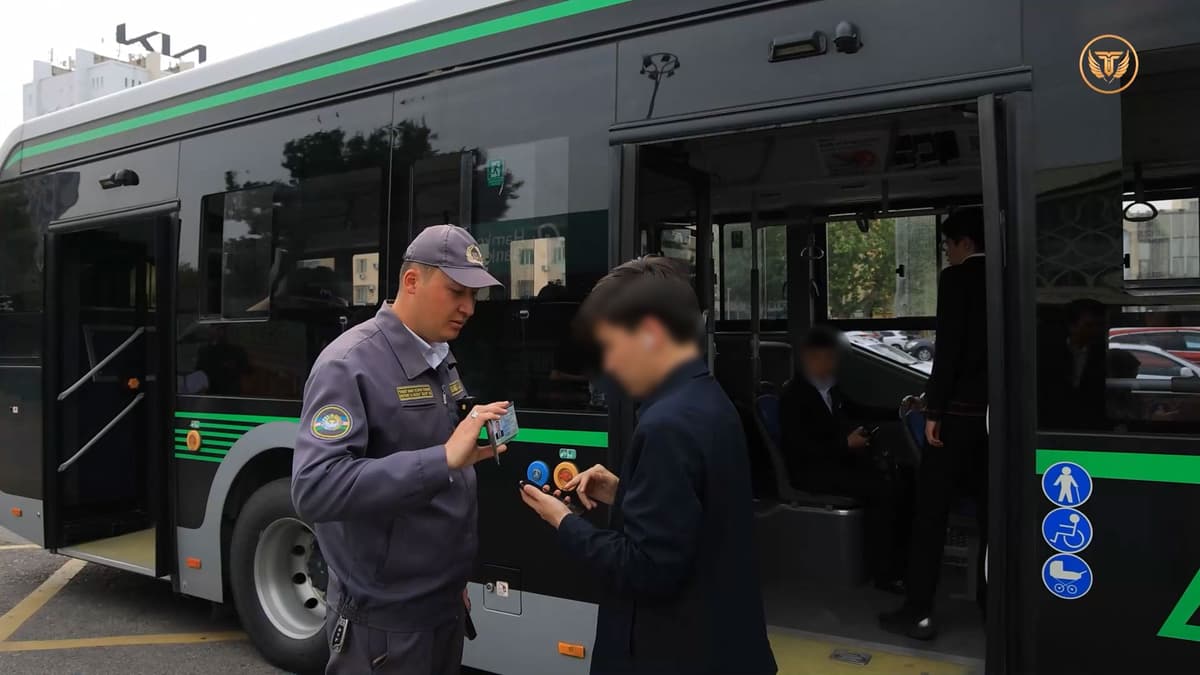 Over 32,000 passengers fined for fare evasion on Tashkent buses in Q1