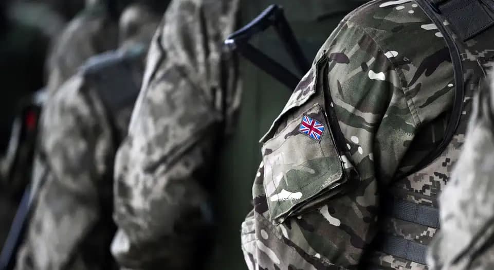 London Ukrainaga yuborilishi mumkin bo‘lgan qo‘shinlar uchun 230 mln yevro ajratdi