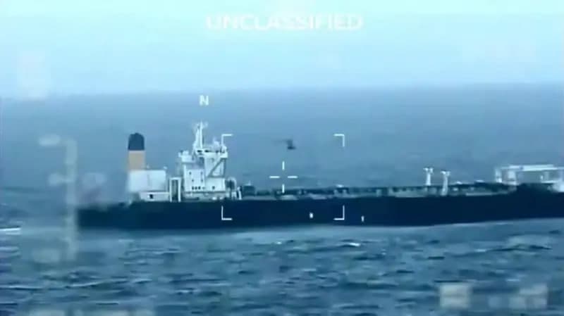 AQSh harbiylari Venesuela sohillari yaqinida yana bir neft tankerini qo‘lga oldi