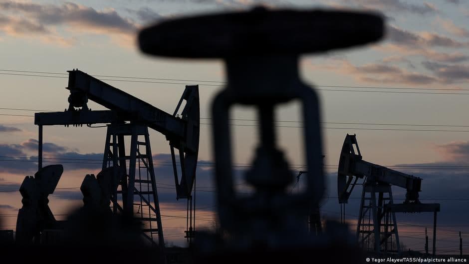 Rossiyaning neft-gaz daromadlari noyabrda 35 foizga qisqaradi - Reuters