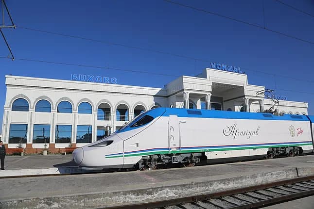 Talgo “Afrosiyob” poyezdlariga xizmat ko‘rsatish bo‘yicha eng yirik shartnomani imzoladi