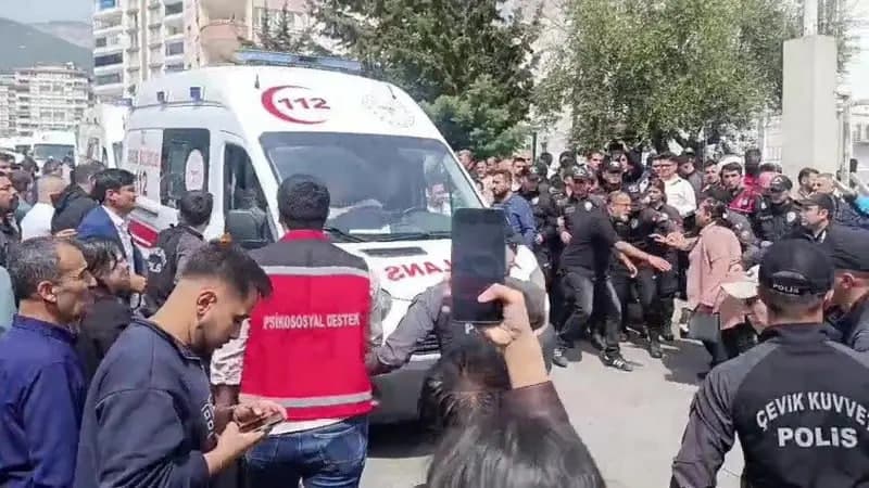 Turkiyadagi maktabda ro‘y bergan otishma qurbonlari soni ortdi