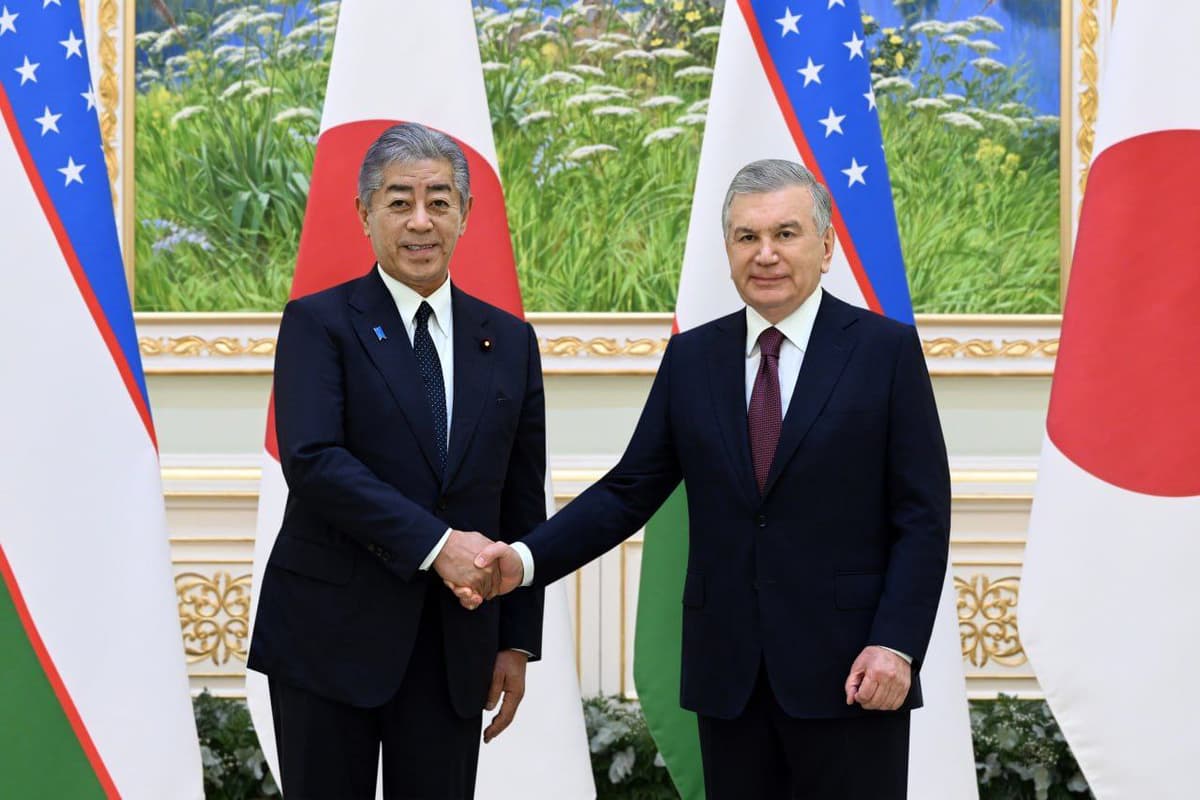 Shavkat Mirziyoyev receives Japan’s Foreign Minister