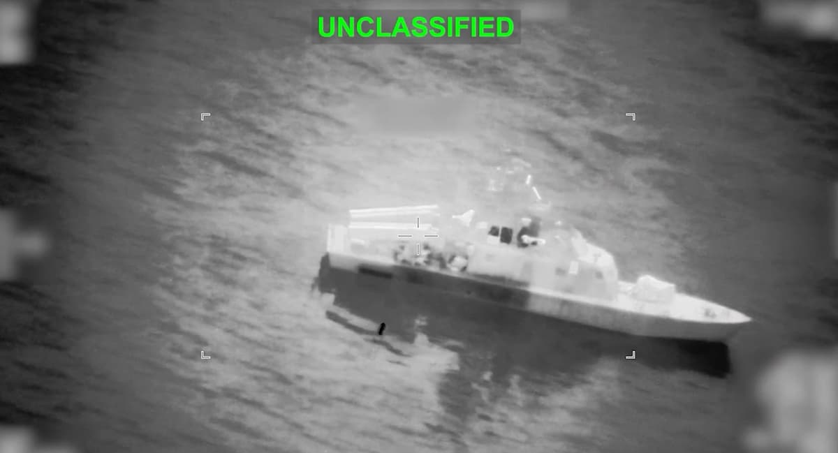 США сообщили об уничтожении 16 иранских минных судов у Ормузского пролива
