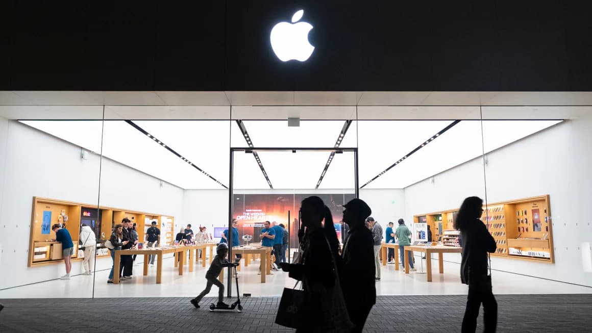 iPhone prices could triple to $3,500 if manufactured in the US