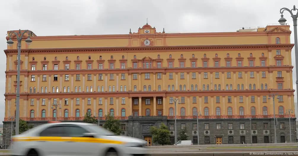 Россия олимларига ФСБ розилигисиз хорижликлар билан ишлаш таъқиқланди