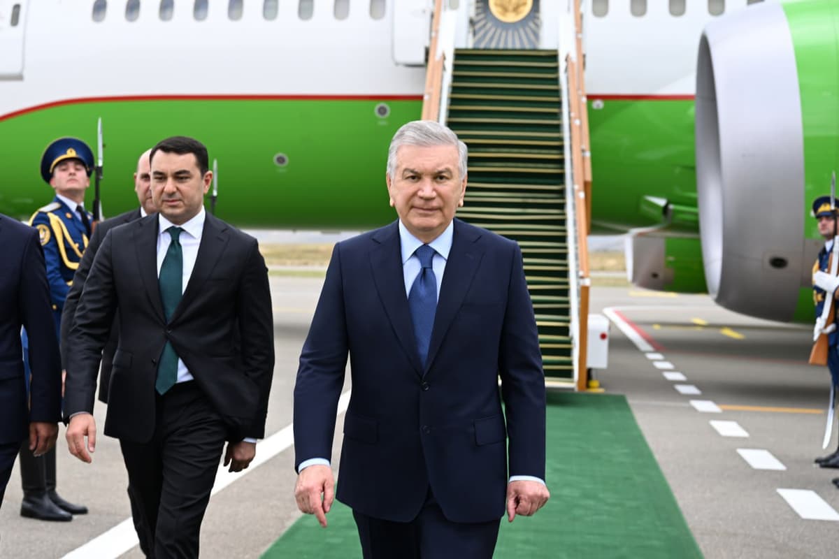 Shavkat Mirziyoyev Ozarboyjonning Fuzuliy shahriga bordi