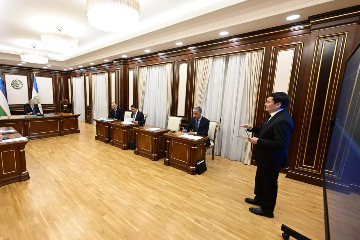 Prezidentga Toshkentni Samarqand va Andijon bilan bog‘lovchi muqobil yo‘l loyihalari haqida axborot berildi