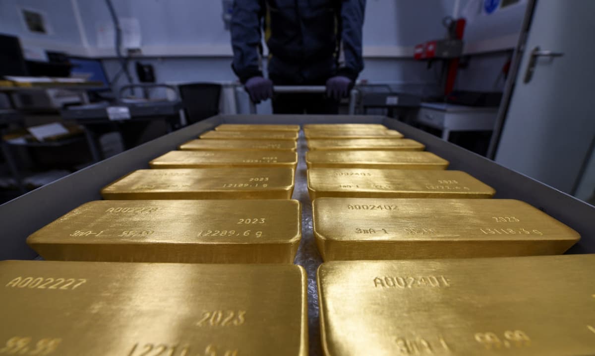 Uzbekistan’s foreign trade hits $10.84 billion in two months as gold exports surge