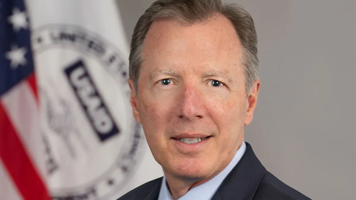 USAID бош инспектори Пол Мартин лавозимидан четлатилди