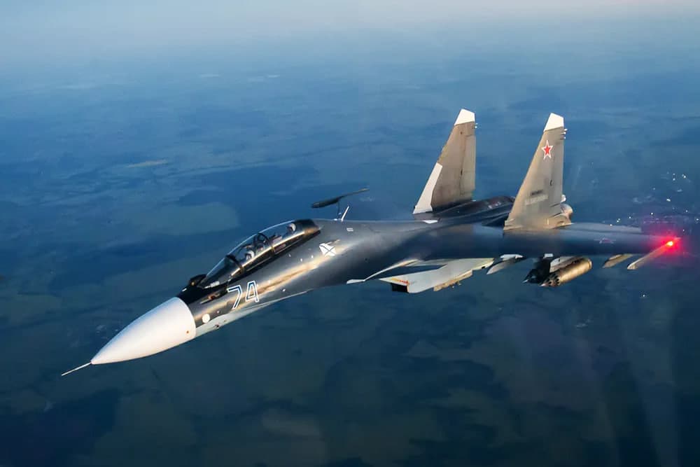 Украина Қора денгиз устида Россиянинг Су-30 қирувчи самолётини уриб туширди