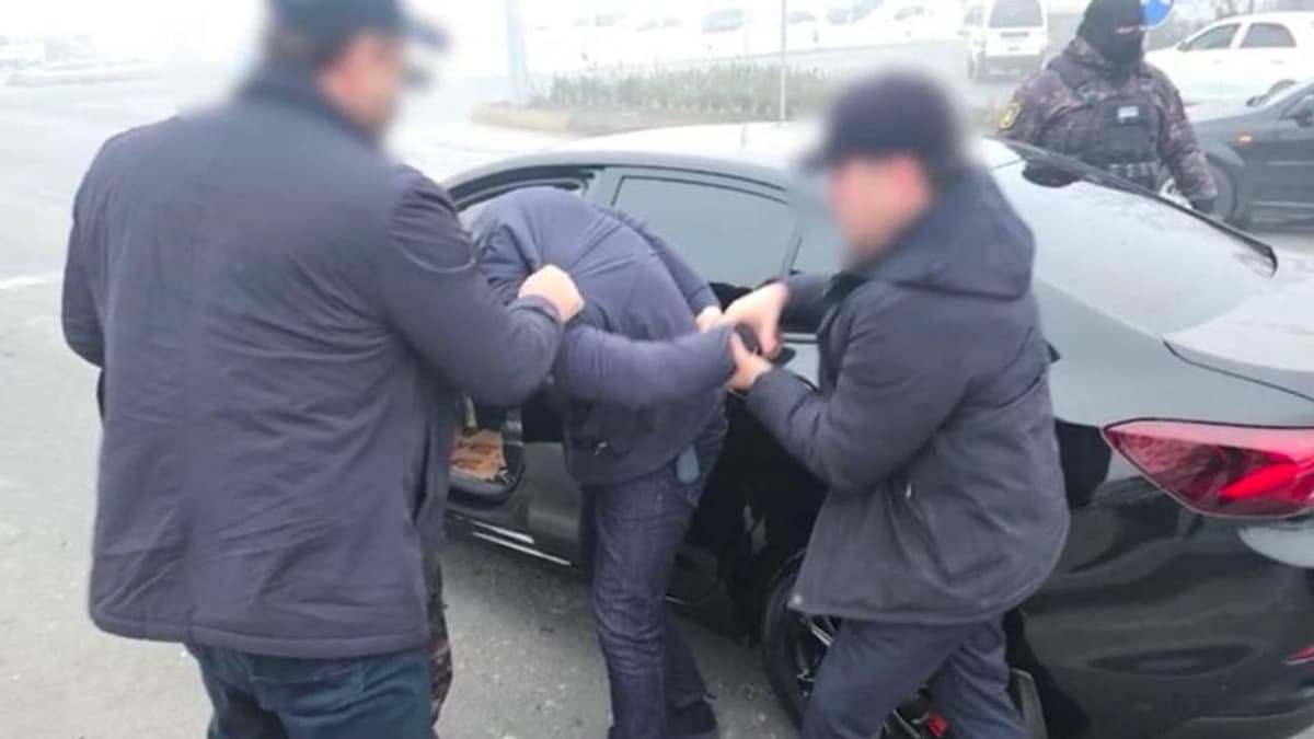 Andijan police detain gang accused of armed extortion