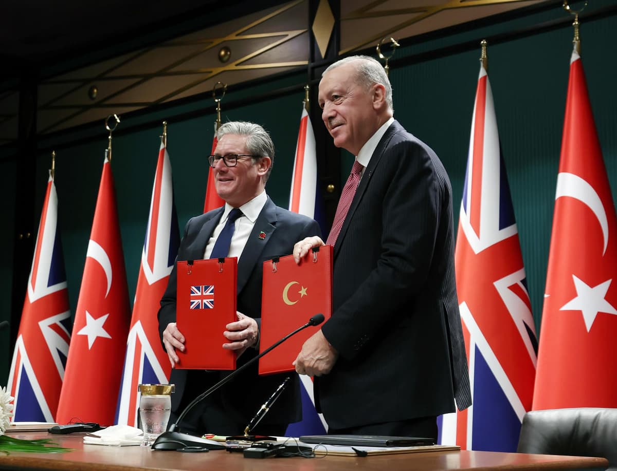 Туркия Британиядан 10 миллиард долларга Eurofighter Typhoonʼлар сотиб олади