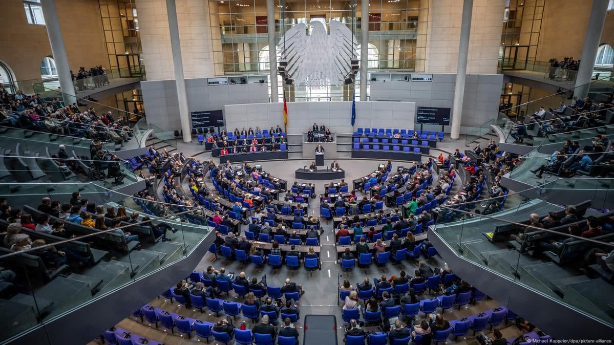 Бундестаг отклонил законопроект об ограничении миграции
