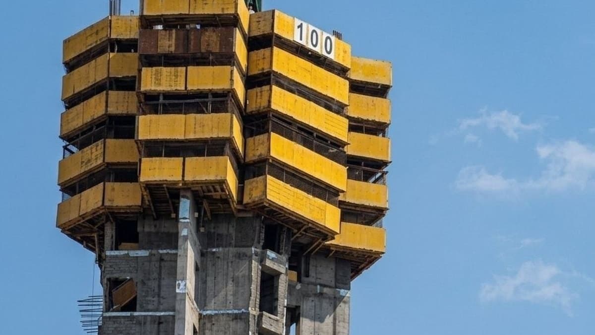 Saudiyaning bir kilometrlik minorasi qurilishi 100-qavatga yetdi