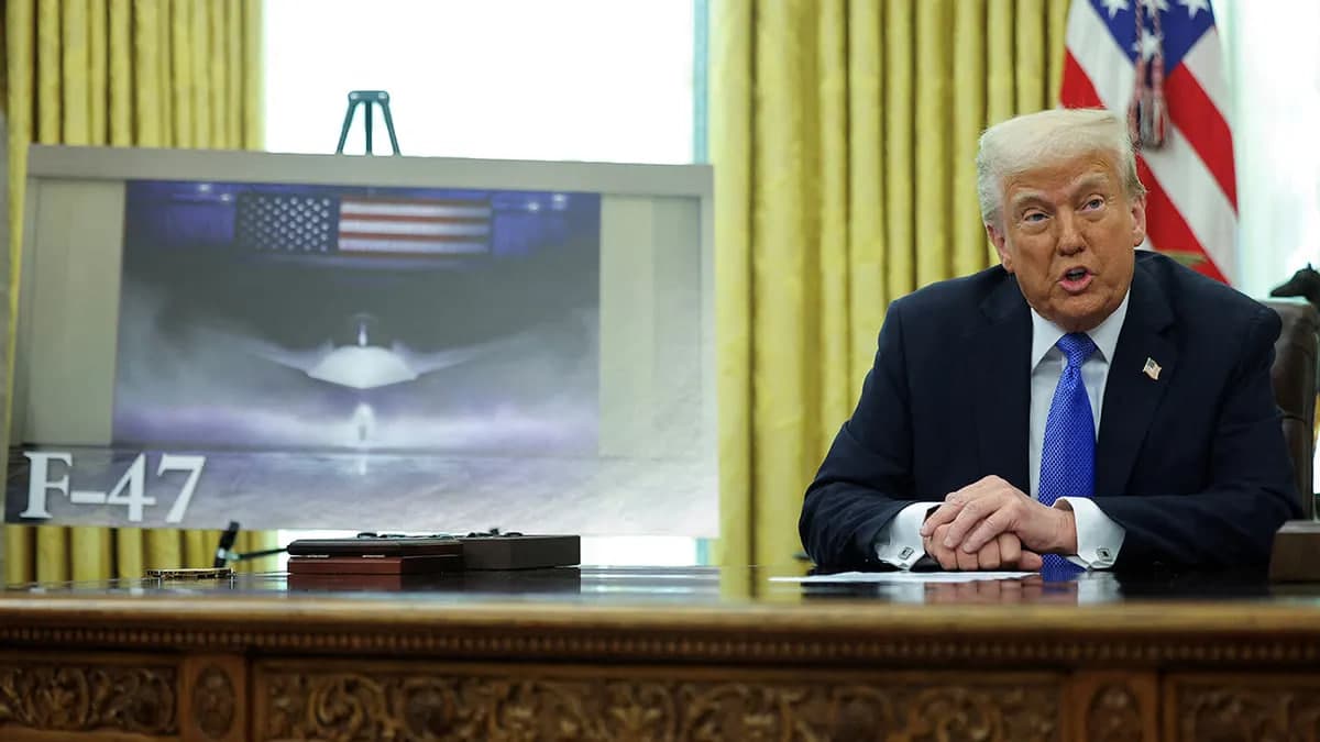 Трамп тарихдаги энг ҳалокатли самолёт яратилганини эълон қилди
