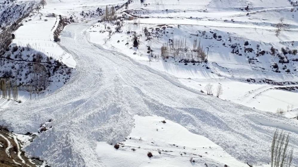 Uzhydromet warns of high avalanche risk in mountainous areas through April 8