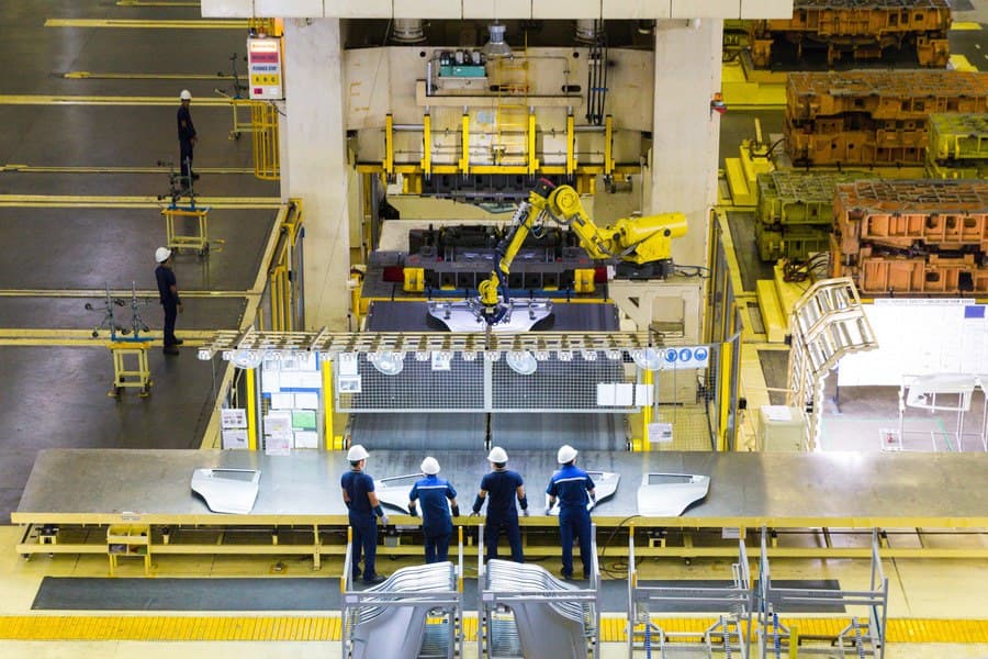 Uzbekistan aims to boost car production to 510,000 units annually